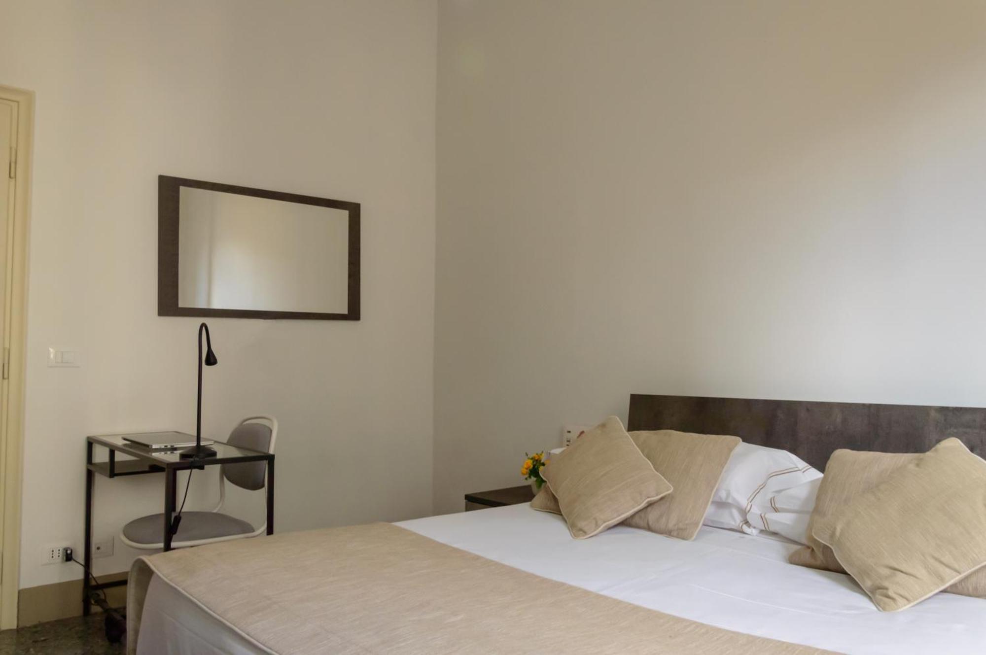 Homelink Firenze - Charlotte Ngoại thất bức ảnh